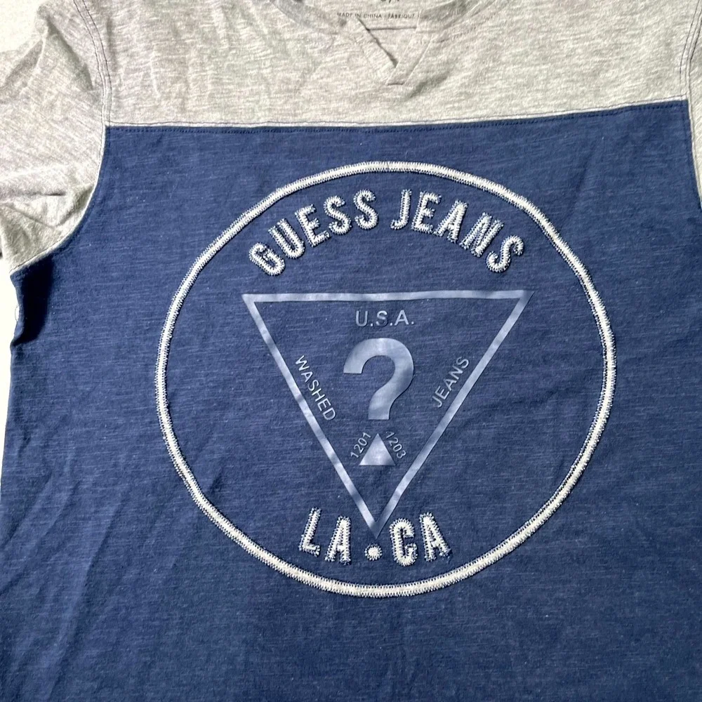 Guess Los Angeles T Shirt Mens Small Blue Graphic Print Short Sleeve V Neck - Picture 3 of 7